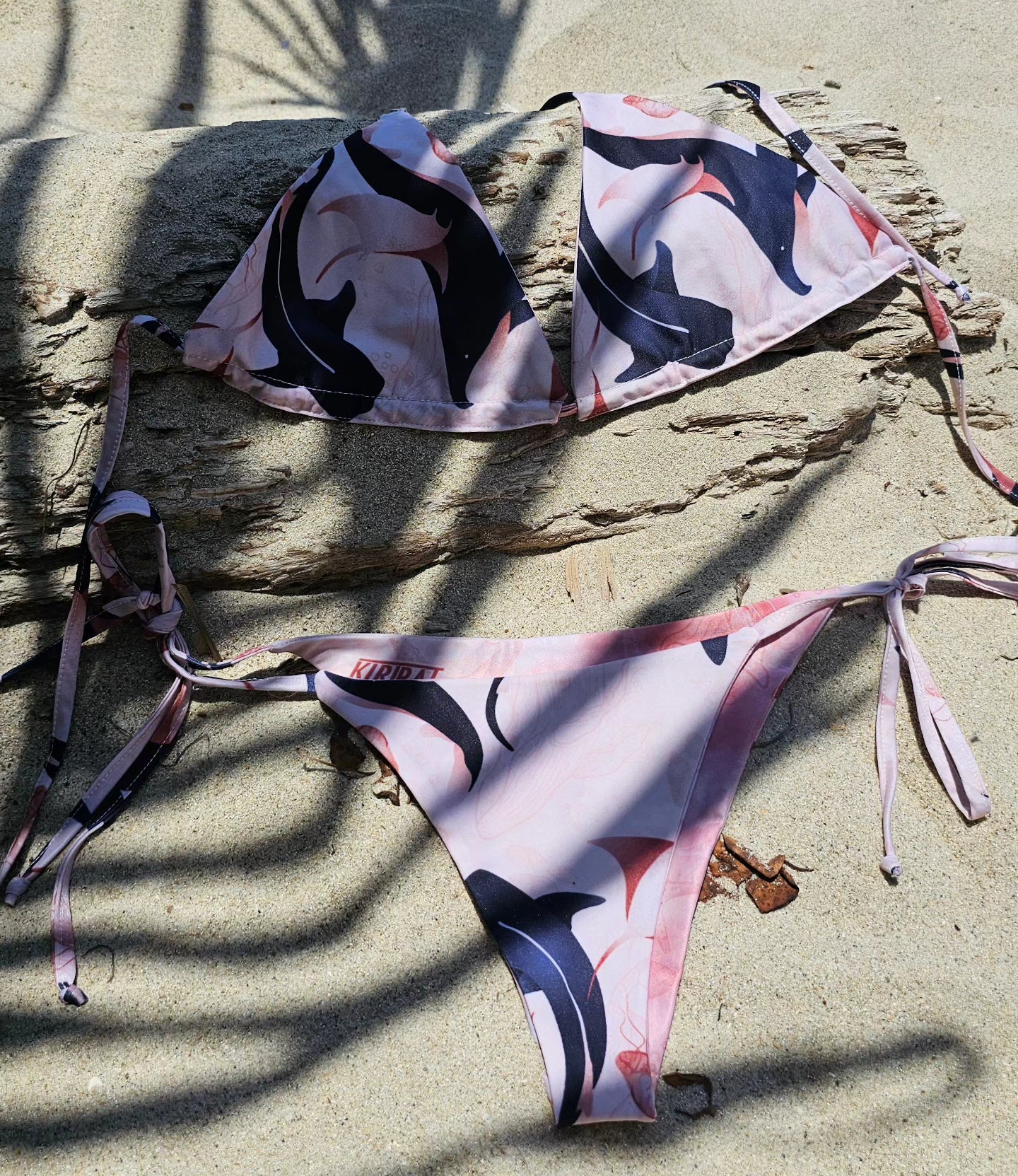 Bikini Asoleador ballenas doble faz
